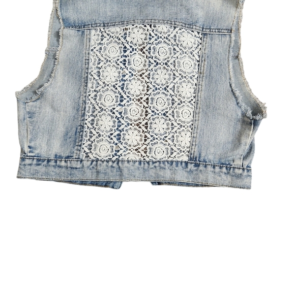 Chiqle Jeans Top size Large - Picture 6 of 11